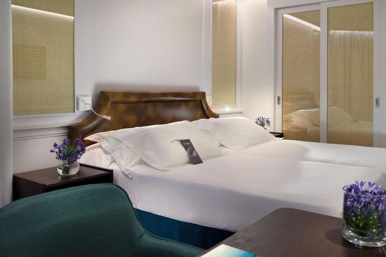 H10 Conquistador Playa de las Americas